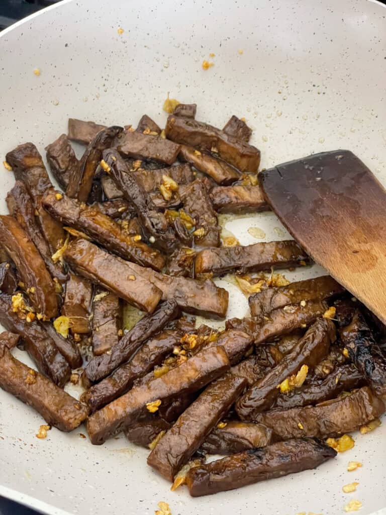 meat free pieces mixed through garlic and ginger in the Wok.