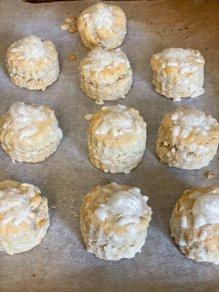 cheese scones baked on baking tray.