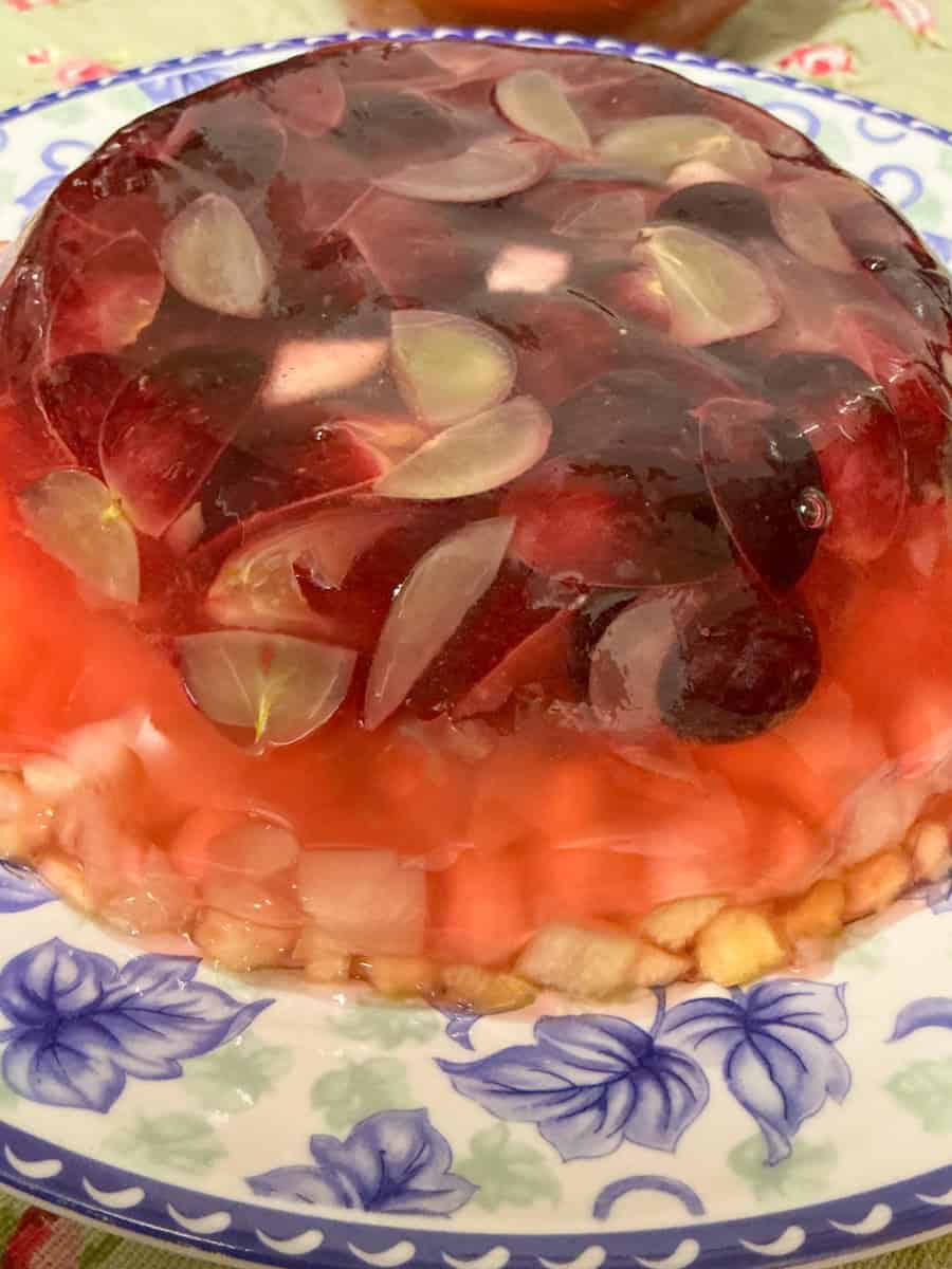 Vegan fruit jelly on a plate.
