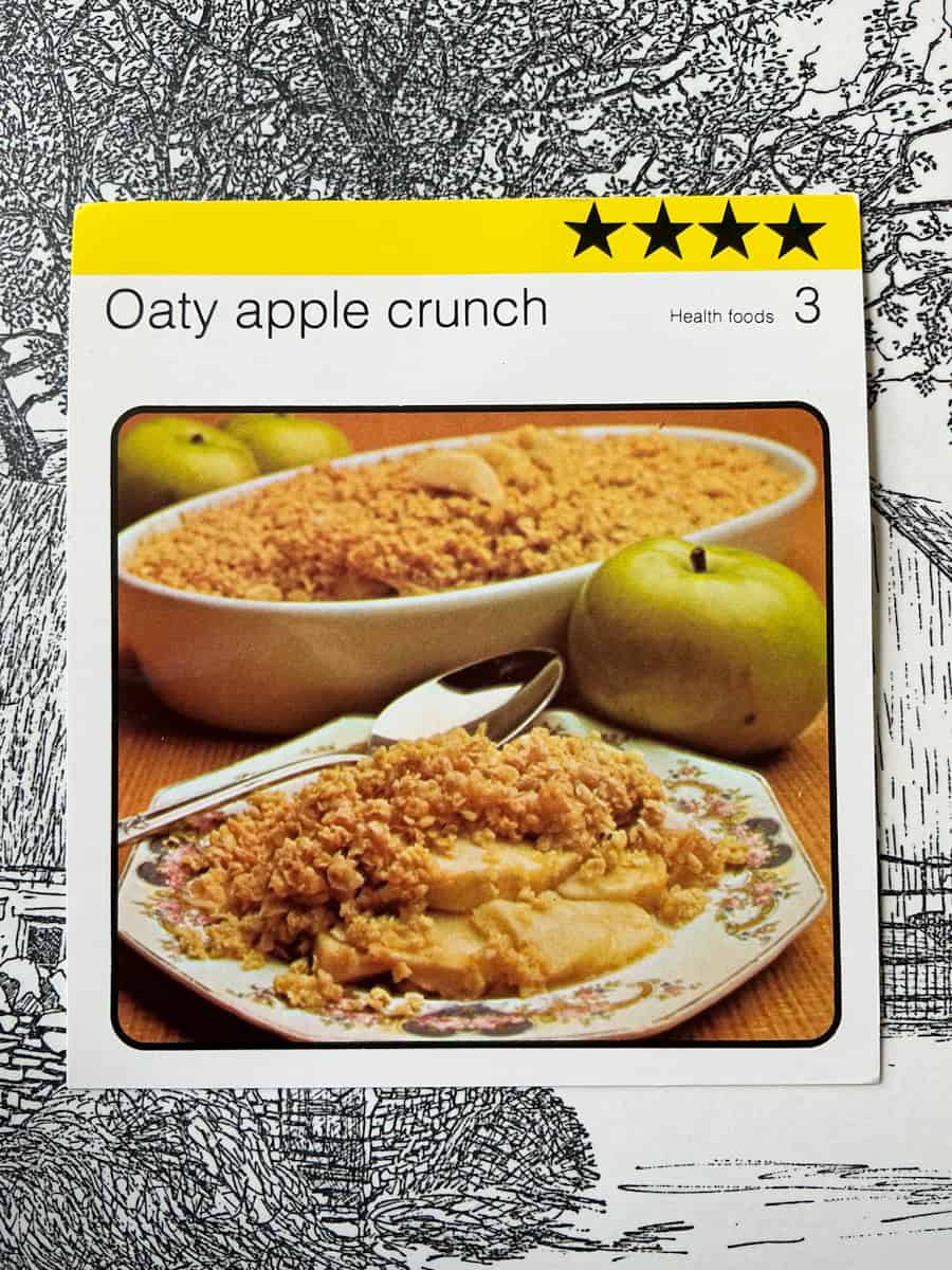 Image of Oaty apple crunch recipe card.